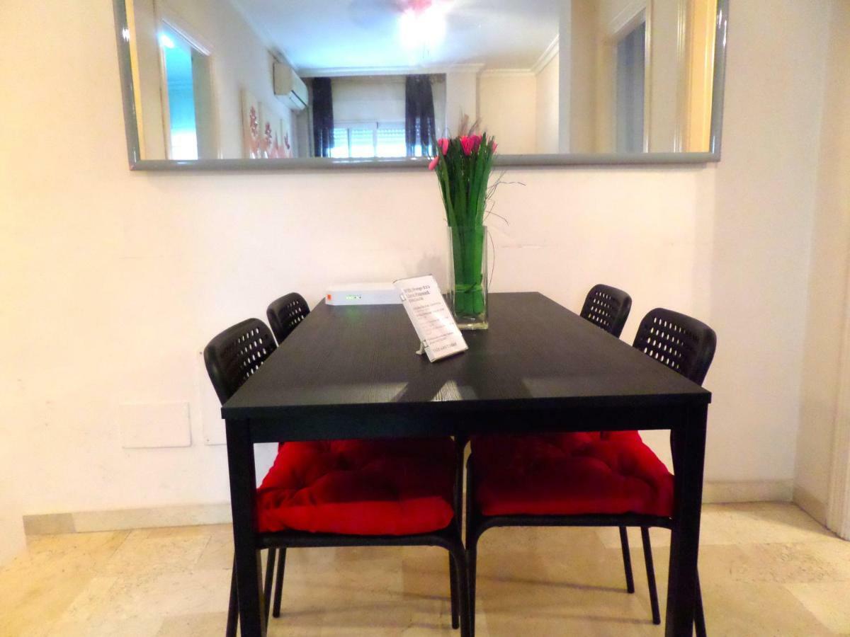 Misericordia Beach Apartamento Apartment Malaga Luaran gambar